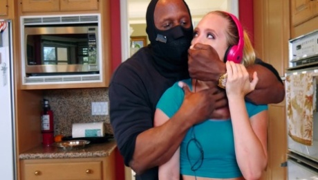 Big ass chick AJ Applegate gets fucked by a massive black dick