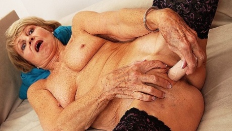 75 years old mom first sex video